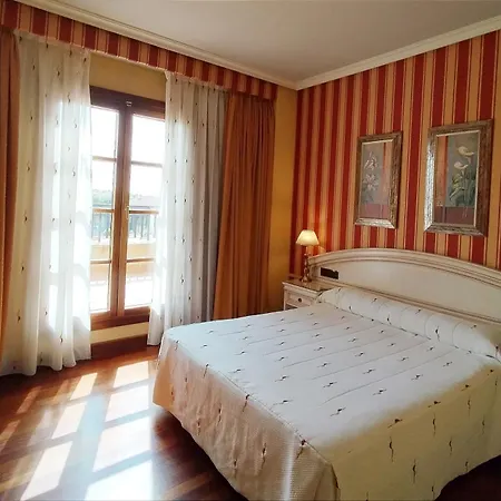 Conde Ansurez Hotel