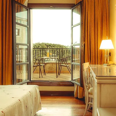 Hotel Conde Ansurez 4*