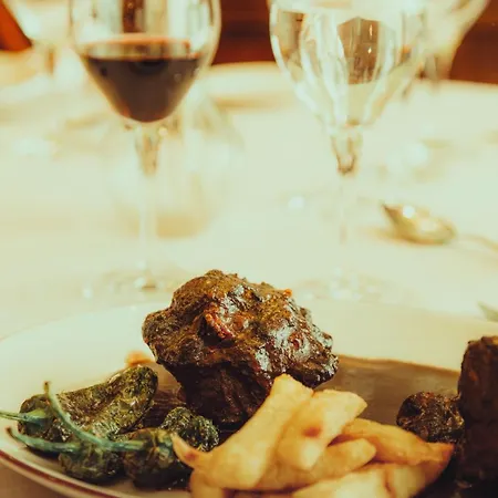 מלון Conde Ansurez