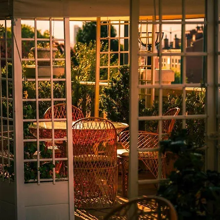 מלון Conde Ansurez 4*