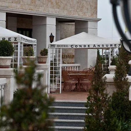 מלון Conde Ansurez
