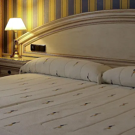 Conde Ansurez מלון וייאדוליד